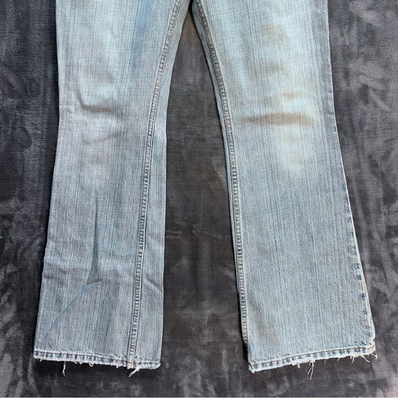 BKE Denim Jeans Women's 28x31.5 Liberty Flare Leg Distressed Low Rise Light Wash - Picture 4 of 16